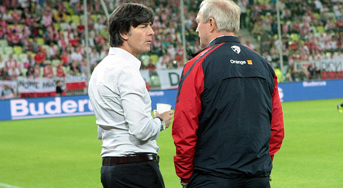 Smuda przyłapany na kolejnym kłamstwie