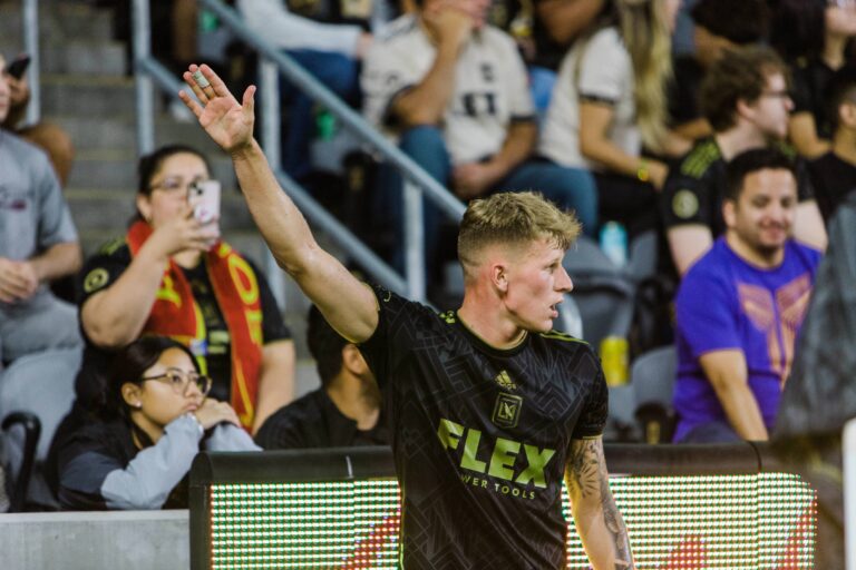 August 23, 2023, Los Angeles, California, USA: MATEUSZ BOGUSZ of MLS's LAFC signals before taking a corner kick during a game against the Colorado Rapids at BMO Stadium in Los Angeles, California on August 23, 2023 (Credit Image: © Alex Cave/ZUMA Press Wire) 
LIGA MLS PILKA NOZNA
FOT. ZUMA/newspix.pl / 400mm.pl

POLAND ONLY !!!
---
newspix.pl / 400mm.pl
