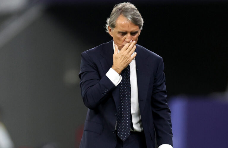 (240131) -- DOHA, Jan. 31, 2024 (Xinhua) -- Saudi Arabia's head coach Roberto Mancini ponders during the round of 16 match between Saudi Arabia and South Korea at AFC Asian Cup Qatar 2023 in Doha, Qatar, Jan. 30, 2024. (Xinhua/Cao Can)

2024.01.30 Doha
pilka nozna Puchar Azji
Arabia Saudyjska - Korea Poludniowa
Foto Cao Can/Xinhua/PressFocus

!!! POLAND ONLY !!!