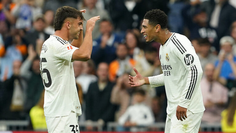 Real Madrid's Raul Asencio (l) and Jude Bellingham celebrate goal during La Liga match. November 9, 2024. (Photo by Acero/Alter Photos/Sipa USA)
2024.11.09 Madryt
pilka nozna liga hiszpanska
Real Madryt - Osasuna Pampeluna
Foto Acero/Alter Photos/SIPA USA/PressFocus

!!! POLAND ONLY !!!