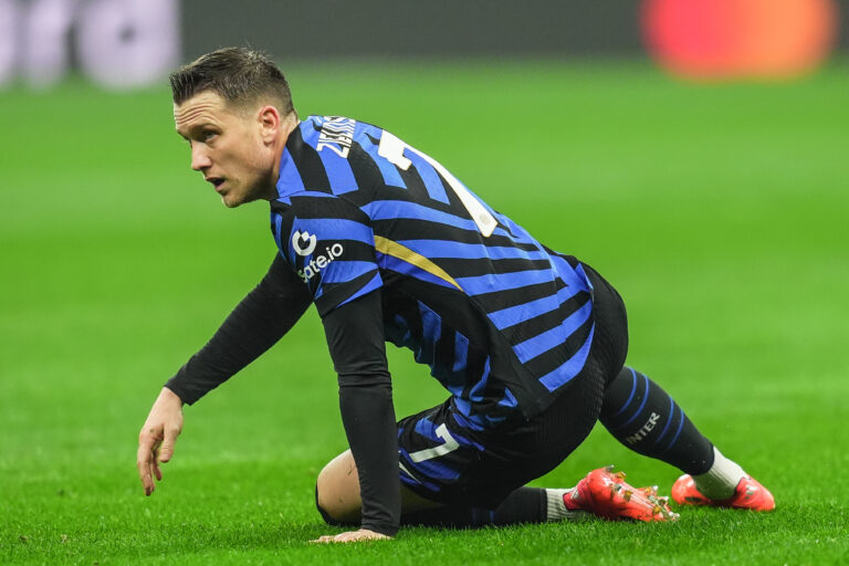 Inter Milan's Piotr Zielinski during the Uefa Champions League soccer match between Inter and Leipzig  at the San Siro Stadium in Milan, north Italy - Tuesday , November 26 , 2024. Sport - Soccer . (Photo by Spada/LaPresse) (Photo by Spada/LaPresse/Sipa USA)
2024.11.26 Mediolan
pilka nozna Liga Mistrzow
Inter Mediolan - RB Lipsk
Foto Spada/LaPresse/SIPA USA/PressFocus

!!! POLAND ONLY !!!