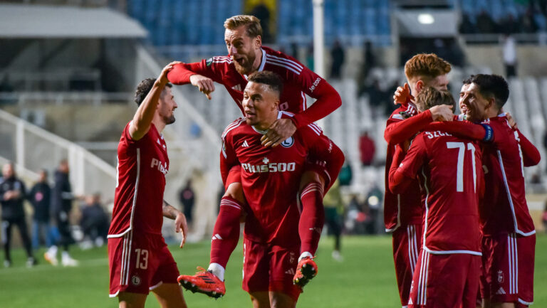 2024.11.28 Nikozja Cypr
pilka nozna Liga Konferencji UEFA
Omonia Nikozja - Legia Warszawa
N/z Pawel Wszolek Rafal Augustyniak Jordan Majchrzak Mateusz Szczepaniak Bartosz Kapustka
Foto Wojciech Dobrzynski / Legionisci.com / PressFocus

2024.11.28 Nicosia Lefkosia Cyprus
football UEFA Conference League
FC Omonia Nicosia - Legia Warsaw

Credit: Wojciech Dobrzynski / Legionisci.com / PressFocus