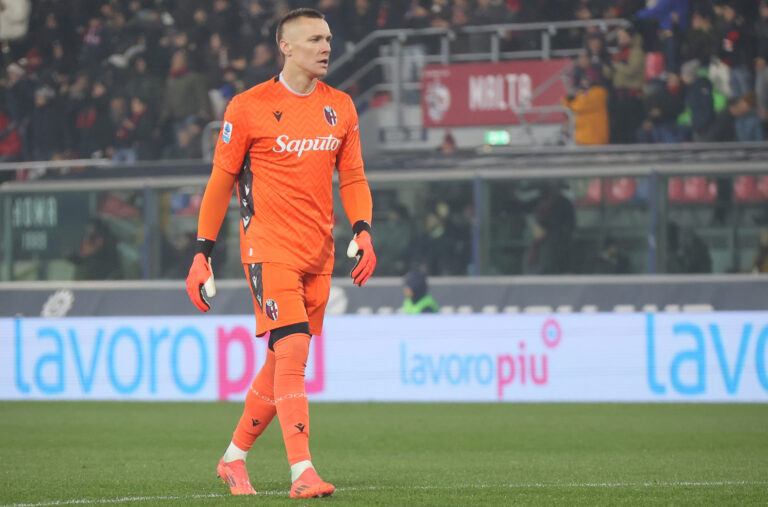 Bologna's goalkeeper Lukasz Skorupski during the Italian Enilive Serie A soccer match between Bologna f.c. and Venezia at the Dall??Ara Stadium, Bologna, November 30, 2024 - photo CORRISP_BOL (Photo by Corrispondente Bologna/IPA Sport/IPA/Sipa USA)
2024.11.30 Bolonia
pilka nozna liga wloska
Bologna FC - Venezia FC
Foto Corrispondente Bologna/IPA Sport/ipa-agency.net/SIPA USA/PressFocus

!!! POLAND ONLY !!!