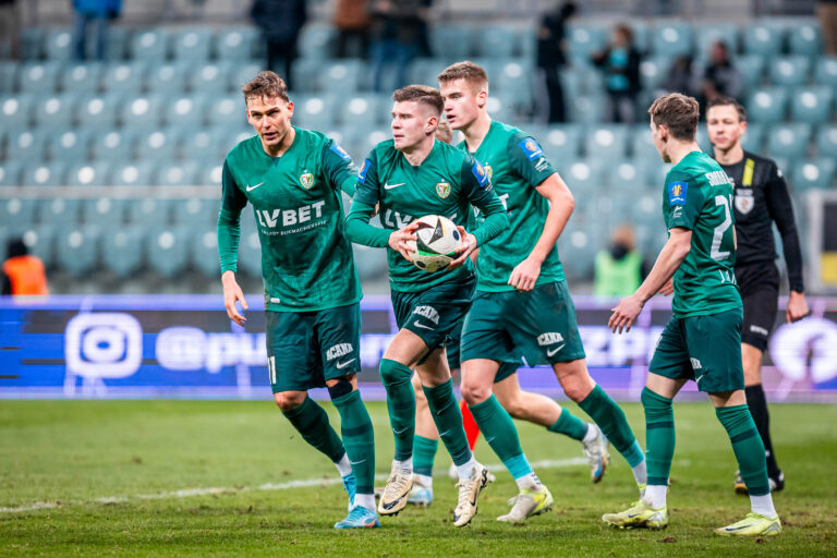 2024.12.03 Wroclaw
pilka nozna Puchar Polski 
Slask Wroclaw - Piast Gliwice
N/z v
Foto Mateusz Porzucek PressFocus

2024.12.03 Wroclaw
football Polish Cup
Slask Wroclaw - Piast Gliwice
v
Credit: Mateusz Porzucek PressFocus