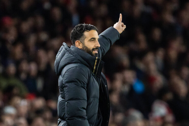 Football - 2024 / 2025 Premier League - Arsenal vs Manchester United, ManU - Emirates Stadium - Wednesday 4th December 2024 Ruben Amorim, manager of Manchester United, points in the direction he woud like his team to go at the Emirates Stadium COLORSPORT/DANIEL BEARHAM PUBLICATIONxNOTxINxUK csp_ars_manu db_04122024_
2024.12.04 Londyn
pilka nozna liga angielska
Arsenal Londyn - Manchester United
Foto IMAGO/PressFocus

!!! POLAND ONLY !!!