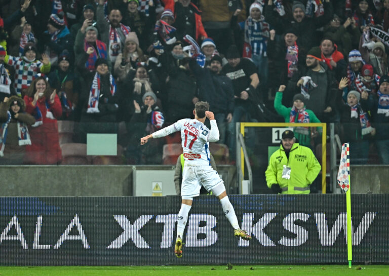 2024.12.06 Zabrze
Pilka nozna PKO Ekstraklasa sezon 2024/2025
Gornik Zabrze - Lech Poznan
N/z Bramka gol radosc Kamil Lukoszek
Foto Lukasz Sobala / PressFocus

2024.12.06 Zabrze
Football Polish League PKO Ekstraklasa season 2024/2025
Gornik Zabrze - Lech Poznan
Bramka gol radosc Kamil Lukoszek
Credit: Lukasz Sobala / PressFocus