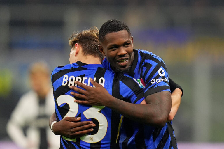 Inter Milan's Marcus Thuram  , Inter MilanÕs Nicolo Barella   celebrate after scoring  3-0  during  the Serie A soccer match between Inter and Parma  at San Siro  Stadium in Milan  , North Italy - Friday  , December  06  , 2024. Sport - Soccer . (Photo by Spada/Lapresse) (Photo by Spada/LaPresse/Sipa USA)
2024.12.06 Mediolan
pilka nozna Liga Wloska
Inter Mediolan - Parma Calcio
Foto Spada/LaPresse/SIPA USA/PressFocus

!!! POLAND ONLY !!!