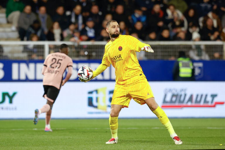 01 Gianluigi DONNARUMMA (psg) during the Ligue 1 McDonald's match between Auxerre and Paris at Stade de L'Abbe-Deschamps on December 6, 2024 in Auxerre, France. (Photo by Loic Baratoux/FEP/Icon Sport/Sipa USA)
2024.12.06 Auxerre
pilka nozna liga francuska
AJ Auxerre - Paris Saint-Germain
Foto Loic Baratoux/FEP/Icon Sport/SIPA USA/PressFocus

!!! POLAND ONLY !!!