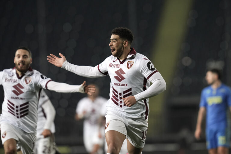 Torino's Che Adams celebrates after scoring the 0-1 goal for his team during the Serie A Enilive 2024/2025 match between Empoli and Torino - Serie A Enilive at Carlo Catellani Stadium - Sport, Soccer - Empoli, Italy - Friday December 13, 2024 (Photo by Massimo Paolone/LaPresse) (Photo by Massimo Paolone/LaPresse/Sipa USA)
2024.12.13 Empoli
pilka nozna Liga Wloska
Empoli FC - Torino FC
Foto Massimo Paolone/LaPresse/SIPA USA/PressFocus

!!! POLAND ONLY !!!