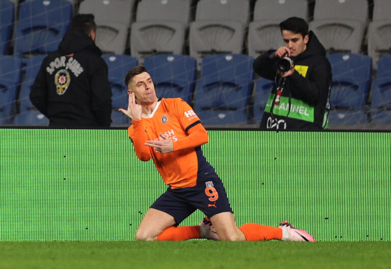 Soccer Football - Europa Conference League - Istanbul Basaksehir v CS Petrocub - Basaksehir Fatih Terim Stadium, Istanbul, Turkey - November 27, 2024 Istanbul Basaksehir's Krzysztof Piatek celebrates scoring their first goal,Image: 940095286, License: Rights-managed, Restrictions: , Model Release: no, Credit line: Murad Sezer / Reuters / Forum