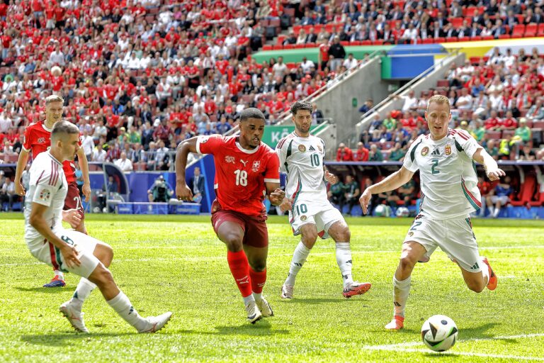 COLOGNE, RheinEnergie Stadium, 15-06-2024 , European Football Championship Euro2024, Group stage match no.2 between Hungary and Switzerland. Hungary player Adam Lang and Switzerland player Kwadwo Duah (Photo by Pro Shots/Sipa USA)
2024.06.15 Kolonia
pilka nozna liga Mistrzostwa Europy UEFA Euro 2024
Wegry - Szwajcaria
Foto Pro Shots Photo Agency/SIPA USA/PressFocus

!!! POLAND ONLY !!!