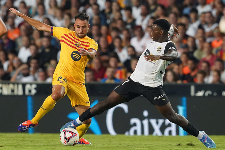 Valencia CF's David Otorbi (r) and FC Barcelona's Eric Garcia during La Liga match. August 17,2024. (Photo by Acero/Alter Photos/Sipa USA)
2024.08.17 Walencja
pilka nozna liga hiszpanska
Valencia CF - FC Barcelona
Foto Acero/Alter Photos/SIPA USA/PressFocus

!!! POLAND ONLY !!!