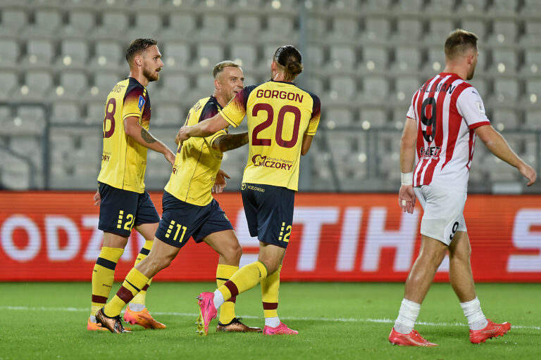 2024.09.14 Krakow
Pilka nozna, PKO BP Ekstraklasa, sezon 2024/2025
Cracovia Krakow - Pogon Szczecin
N/z Pilkarze Pogoni, radosc po bramce na 1-1, gol, bramka, Linus Wahlqvist, Kamil Grosicki, Alexander Gorgon
Foto Krzysztof Porebski / PressFocus

2024.09.14 Krakow
Football, Polish top league - first level, 2024/25 season
Cracovia Krakow - Pogon Szczecin
Pilkarze Pogoni, radosc po bramce na 1-1, gol, bramka, Linus Wahlqvist, Kamil Grosicki, Alexander Gorgon
Credit: Krzysztof Porebski / PressFocus