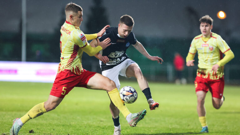 2024.12.08 Pruszkow Pilka Nozna Betclick 1 Liga Sezon 2024/2025 Ruch Chorzow - Znicz Pruszkow Nz Dmytro Yukhymovych Foto Dawid Figura/PressFocus

2024.12.08 Pruszkow Football Polish First League Season 2024/2025 Ruch Chorzow - Znicz Pruszkow Dmytro Yukhymovych  Credit: Dawid Figura/PressFocus