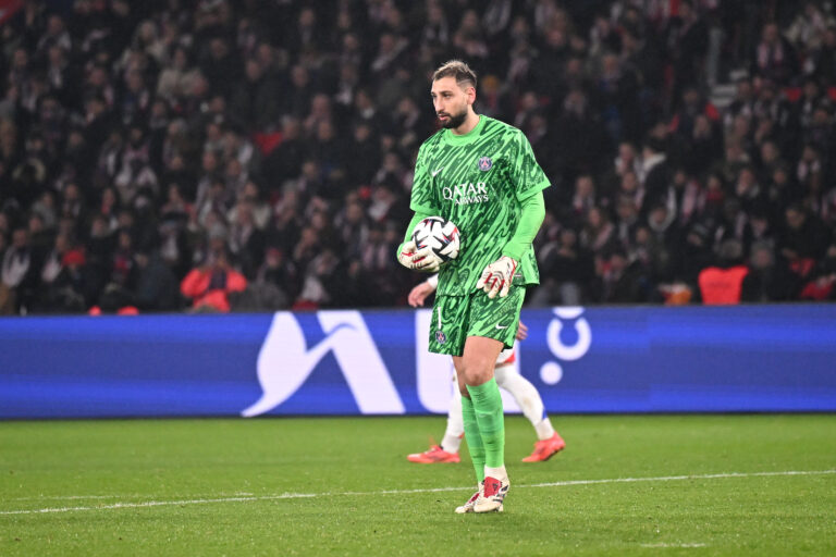 01 Gianluigi DONNARUMMA (psg) during the Ligue 1 McDonald's match between Paris and Lyon at Parc des Princes on December 15, 2024 in Paris, France. (Photo by Anthony Bibard/FEP/Icon Sport/Sipa USA)
2024.12.15 Paryz
pilka nozna liga francuska
Paris Saint-Germain - Olympique Lyon
Foto Anthony Bibard/FEP/Icon Sport/SIPA USA/PressFocus

!!! POLAND ONLY !!!