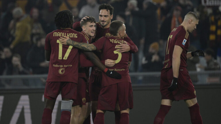 RomaÕs Alexis Saelemaekers celebrates after scoring the goal 2-0 during the Serie A Enilive soccer match between AS Roma and SS Lazio at the Rome's Olympic stadium, Italy - Sunday, January 05, 2025. Sport - Soccer. (Photo by Fabrizio Corradetti / LaPresse) (Photo by Fabrizio Corradetti/LaPresse/Sipa USA)
2025.01.05 Rzym
pilka nozna liga wloska
Roma - Lazio
Foto LaPresse/SIPA USA/PressFocus

!!! POLAND ONLY !!!