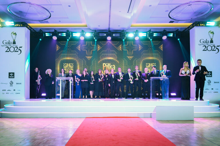 2025.01.27 Warszawa
pilka nozna
Uroczysta gala wreczenia nagrod tygodnika Pilka Nozna
N/z nagrodzeni
Foto Rafal Oleksiewicz / PressFocus

2025.01.27 Warszawa
Football
Uroczysta gala wreczenia nagrod tygodnika Pilka Nozna
nagrodzeni
Credit: Rafal Oleksiewicz / PressFocus